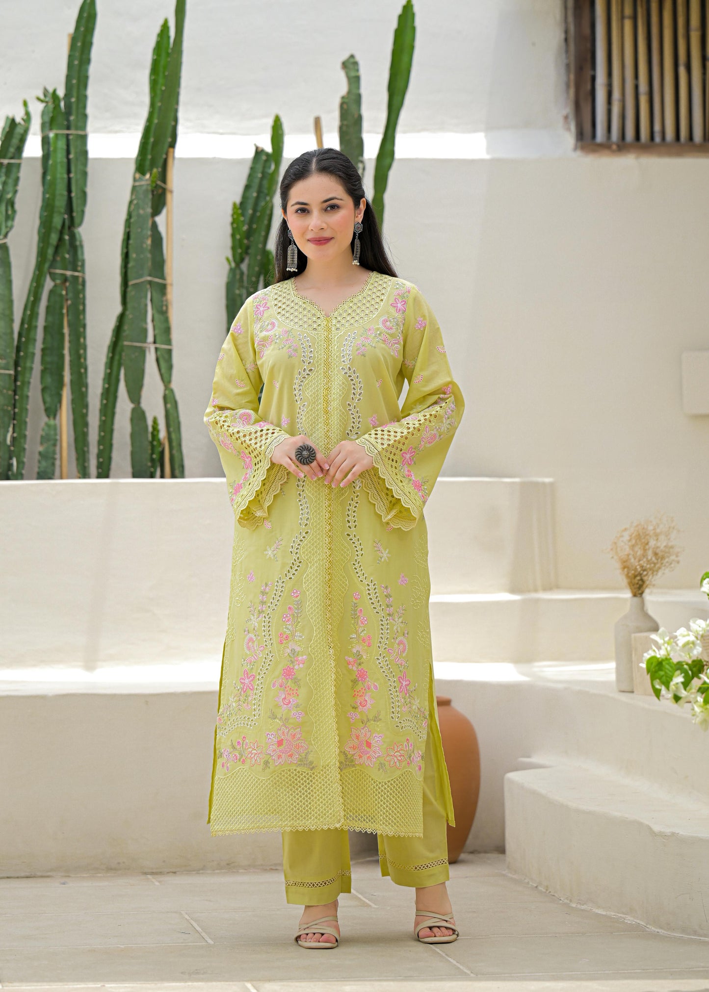 Soft Cotton Kurta set with Floral Embroider