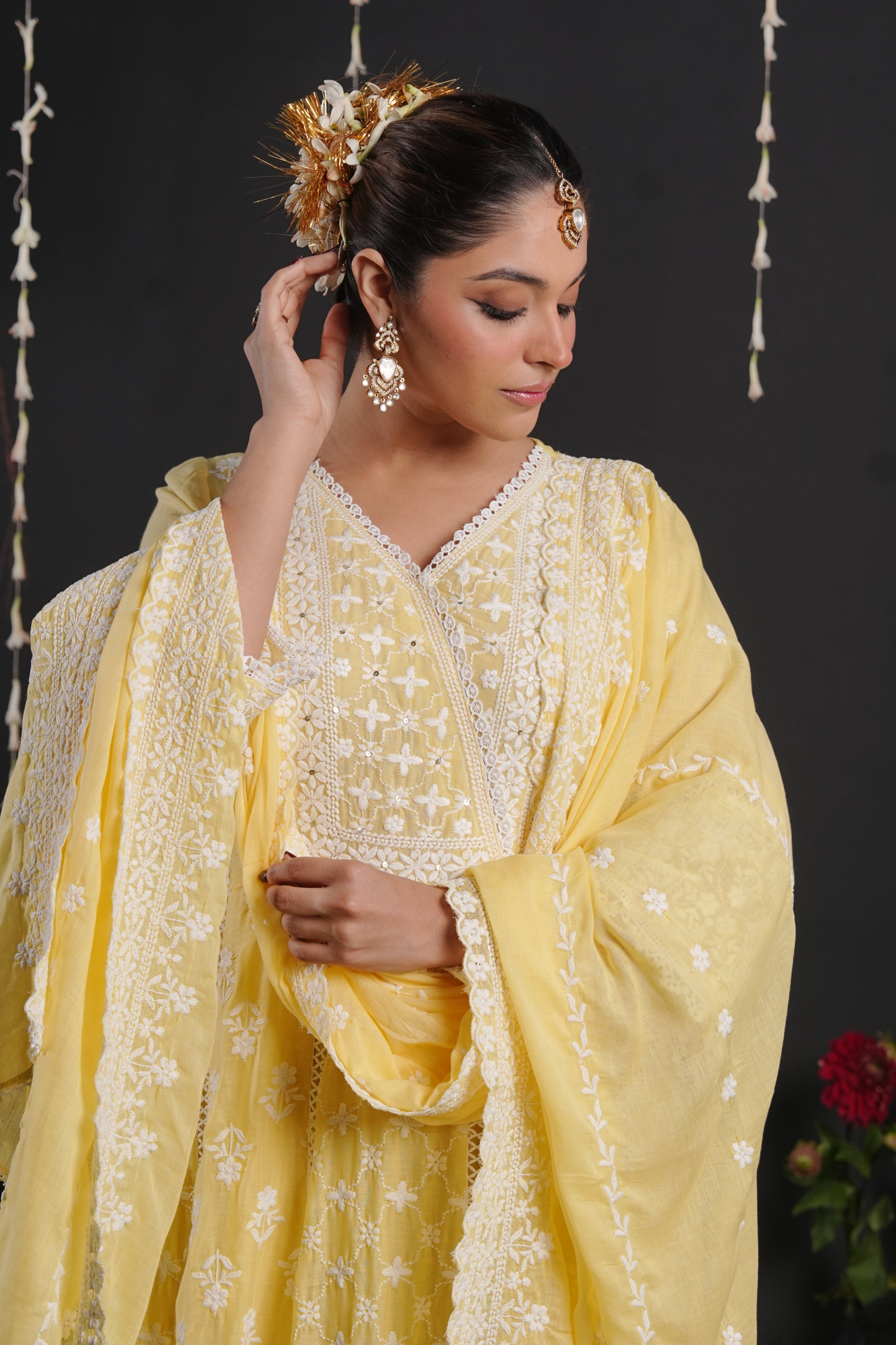 Neelkamal Sunehri Leheriya Set