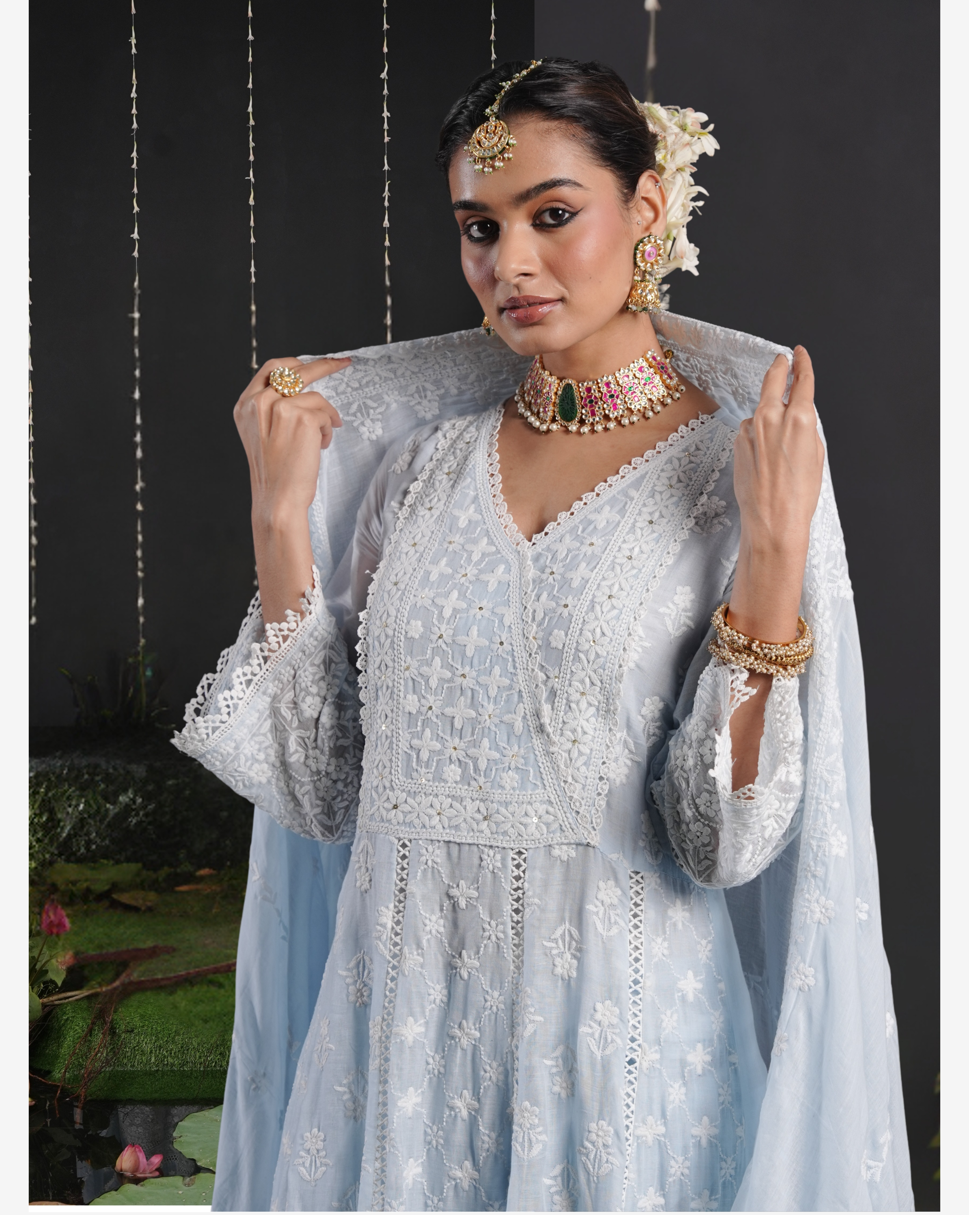 Neelkamal Sunehri Leheriya Set