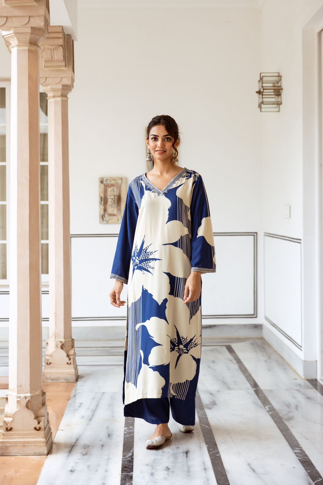 Blue and beige flower print kurta with pant set