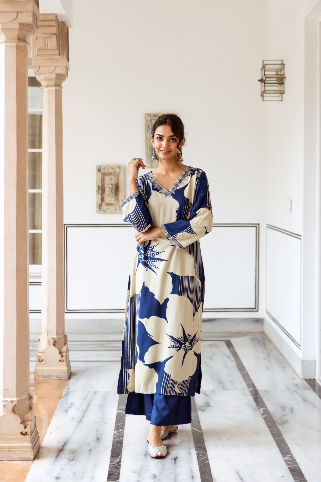 Blue and beige flower print kurta with pant set