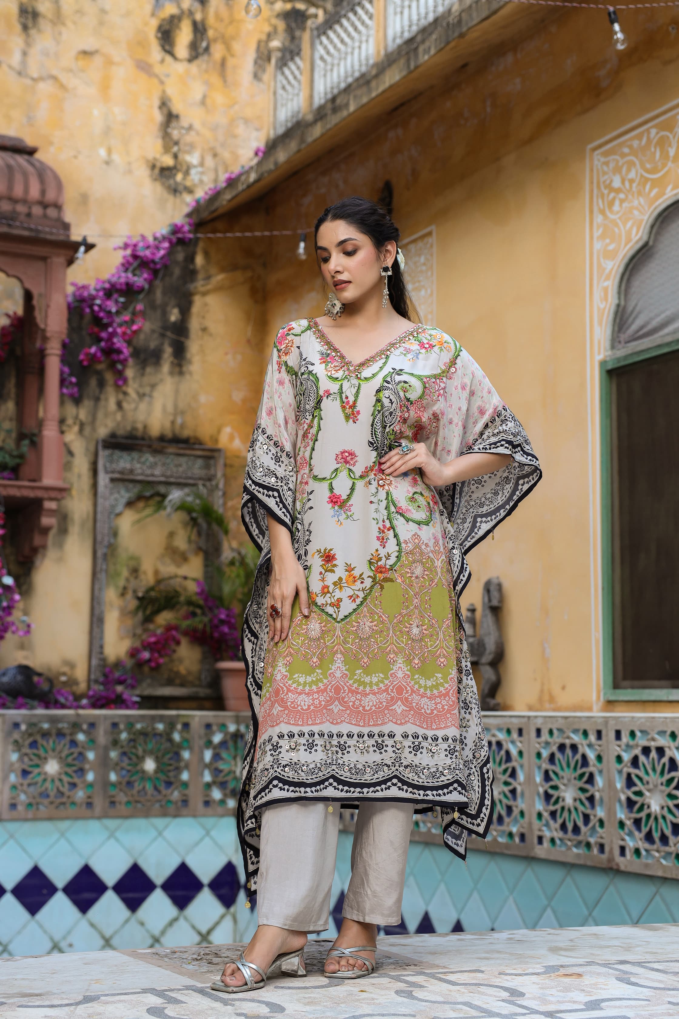 Kaara Embriodered Crepe kaftan set