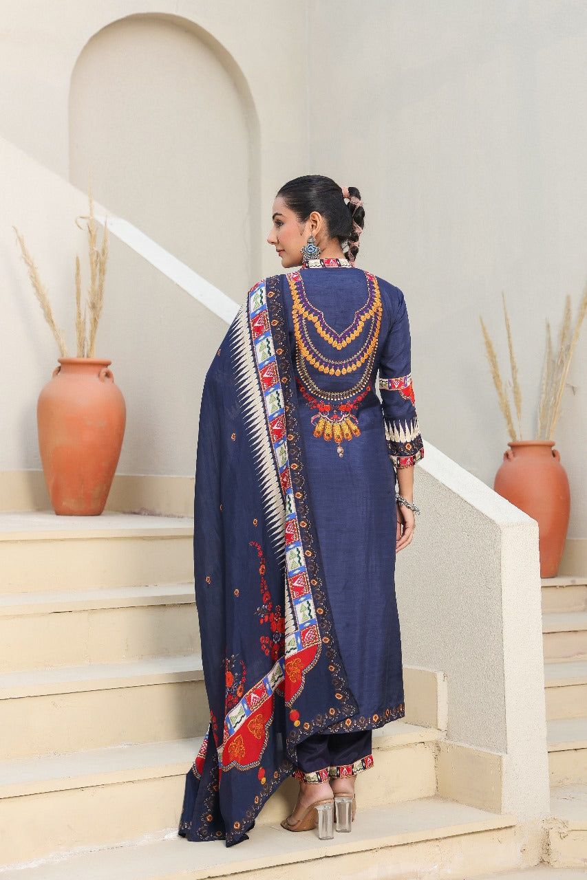 The Blue paisley suit set