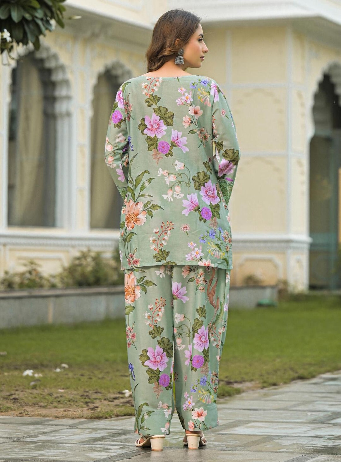 Blooming Grace in Lavender & Sage